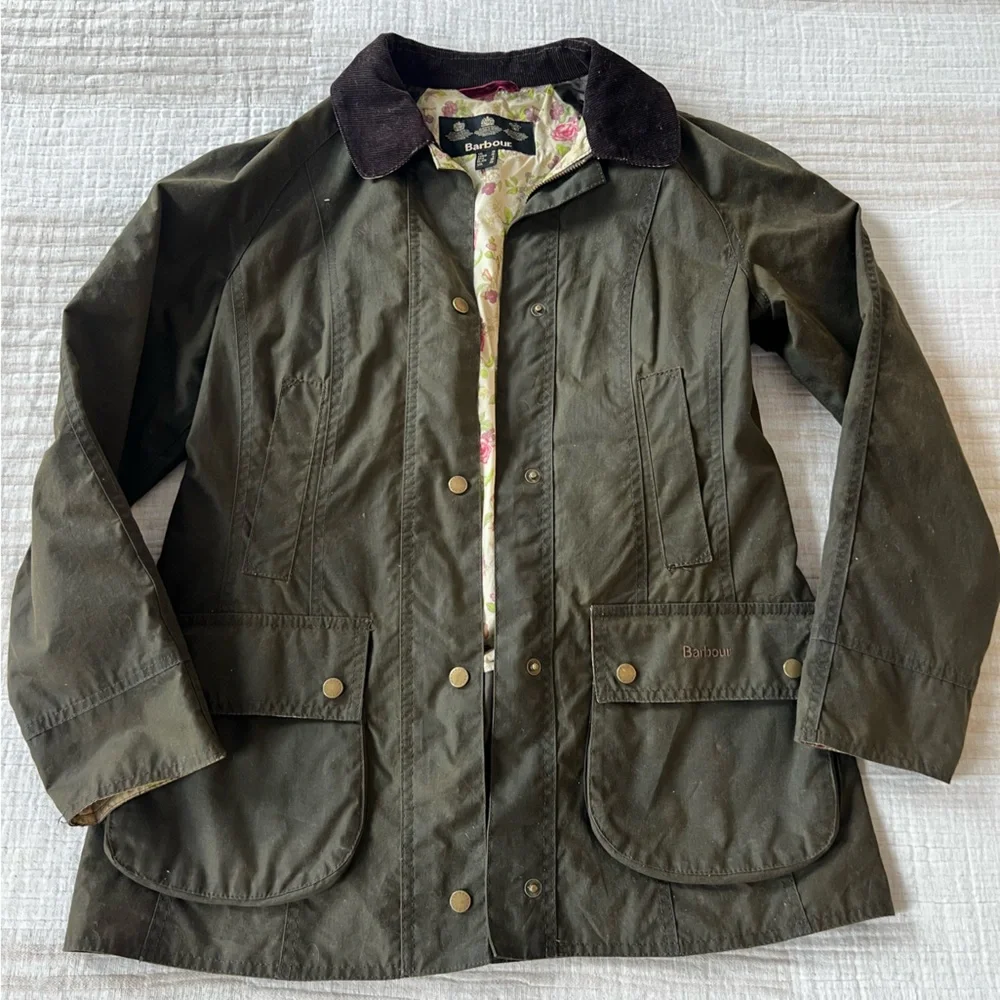 Barbour Olive Green Jacket with Floral Cream Lining - Picture 1 of 6